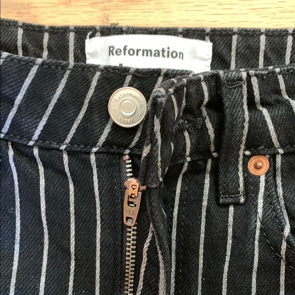 Reformation Georgia Pinstripe High Rise Flare Jeans Size 25 - Picture 4 of 13